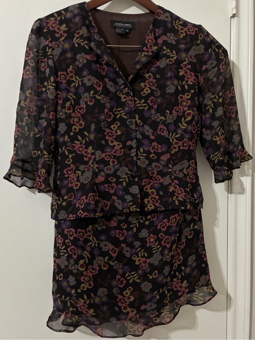 Cynthia Howie Maggy Boutique Silk Floral 2-Piece Set Size 4